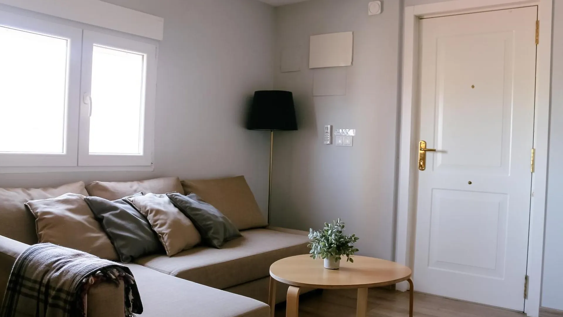 Apartment Atico Con Encanto En Malaga Spain